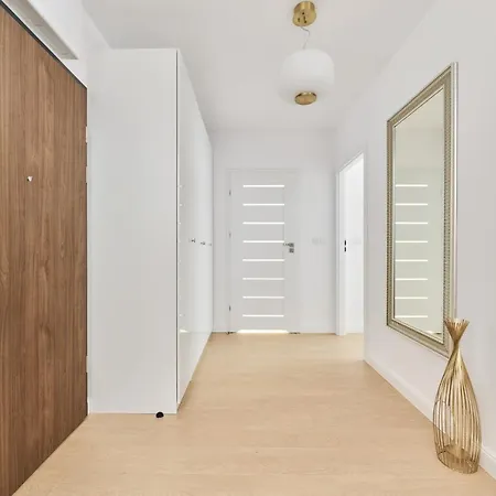 Centrum Poludnie With Parking By Renters
