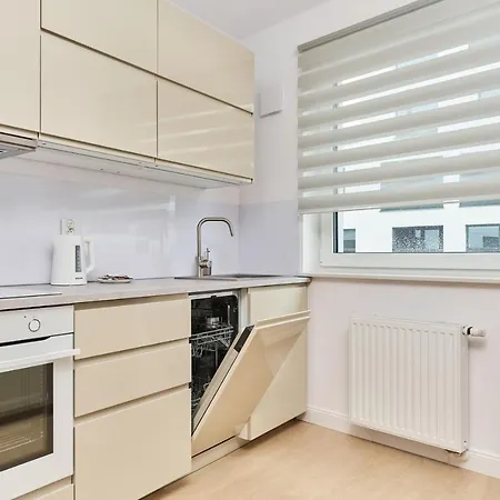 Centrum Poludnie With Parking By Renters Apartment