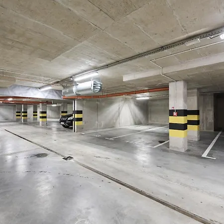 Apartment Centrum Poludnie With Parking By Renters
